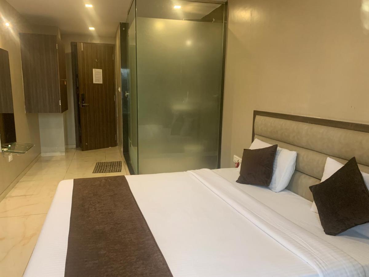 Hotel Merakee - Near Dahisar Mira Road Mumbai Mira-Bhayandar Exterior foto