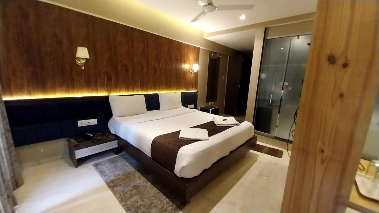 Hotel Merakee - Near Dahisar Mira Road Mumbai Mira-Bhayandar Exterior foto