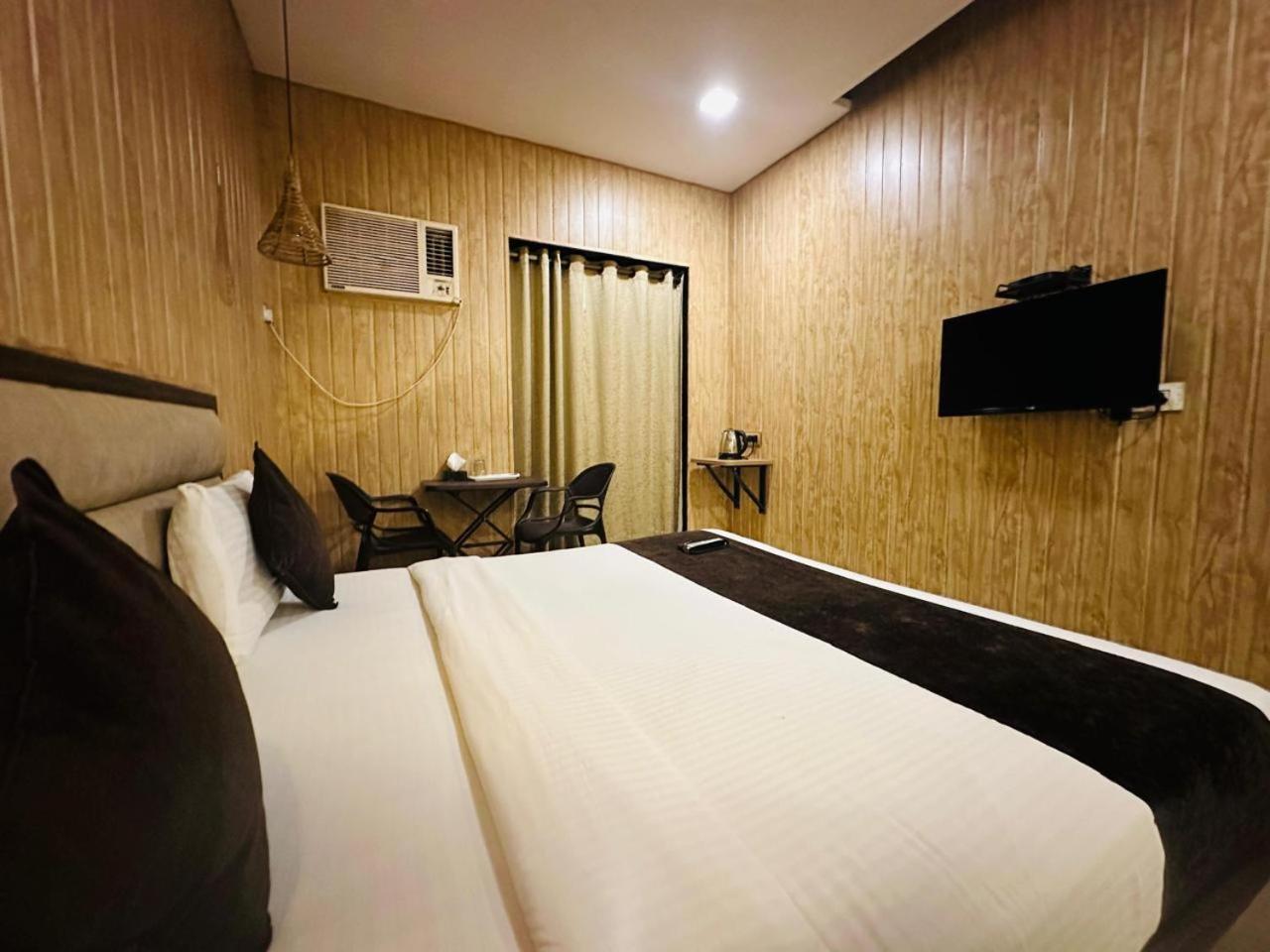 Hotel Merakee - Near Dahisar Mira Road Mumbai Mira-Bhayandar Exterior foto